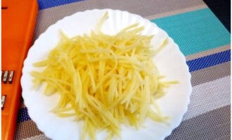 Салат &laquo;Гнездо глухаря&raquo; классический