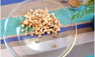 Салат &laquo;Гнездо глухаря&raquo; классический
