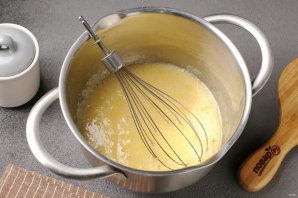 Быстрый пирог на кислом молоке 