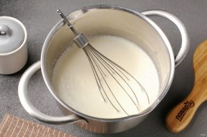 Быстрый пирог на кислом молоке 
