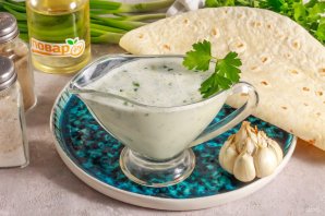 Кефирно-чесночный соус для шаурмы 